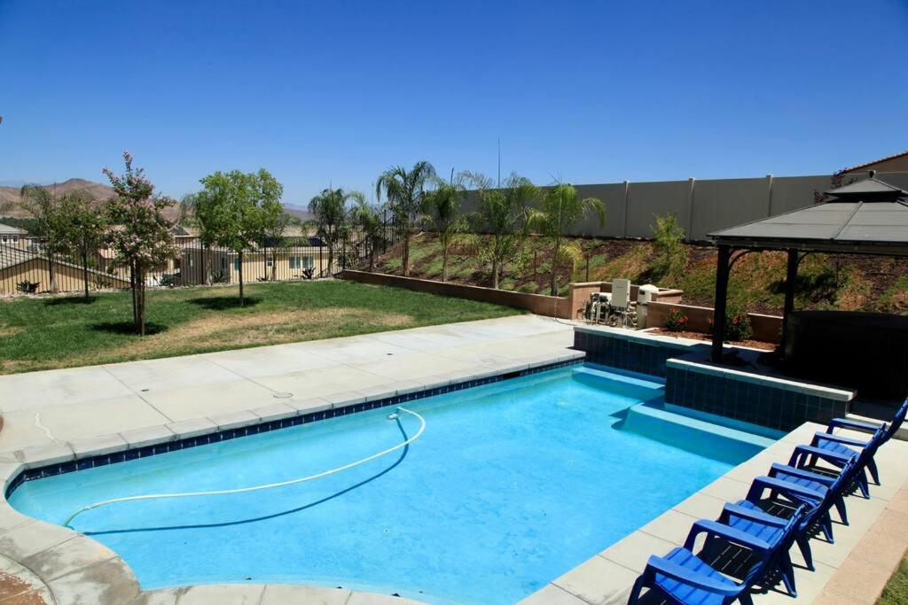 Villa Vineyard Poolside Retreat à Winchester Extérieur photo